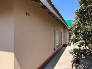 4 Bedroom House to Rent in Zimre Park