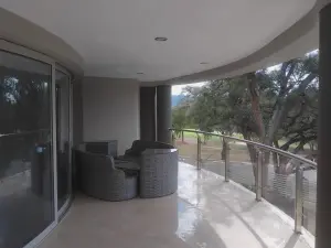 5 Bedroom House to Rent in Borrowdale Brooke