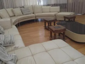 5 Bedroom House to Rent in Borrowdale Brooke