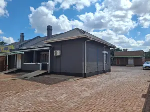 Office to Rent in Avenues