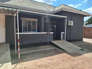 Office to Rent in Avenues