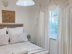 5 Bedroom House to Rent in Gunhill