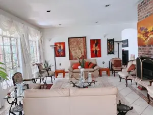 5 Bedroom House to Rent in Gunhill