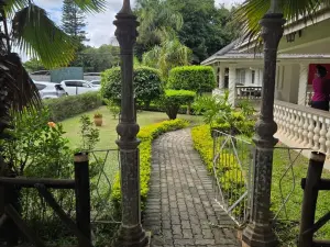 6 Bedroom House to Rent in Mount Pleasant