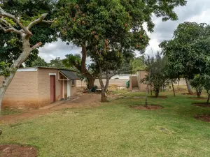 4 Bedroom House to Rent in Bluff Hill