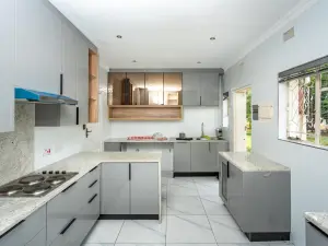 4 Bedroom House to Rent in Bluff Hill