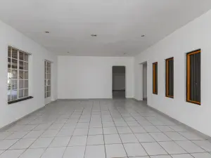4 Bedroom House to Rent in Glen Lorne