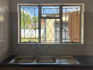 3 Bedroom House to Rent in Braeside