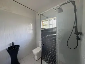 3 Bedroom House to Rent in Braeside