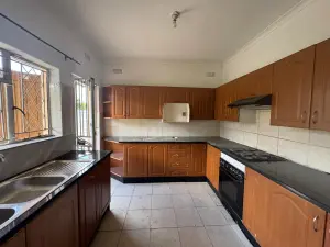 3 Bedroom House to Rent in Braeside