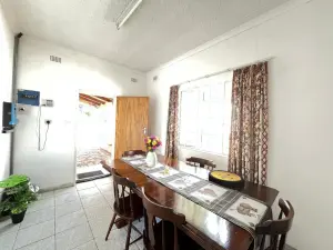 2 Bedroom Cottage/Garden Flat to Rent in Kambanji