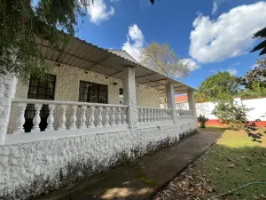 2 Bedroom Cottage/Garden Flat to Rent in Kambanji