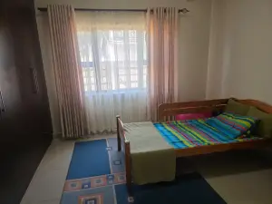 6 Bedroom House to Rent in Emerald Hill