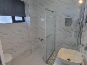 Flat/Apartment to Rent in Borrowdale West