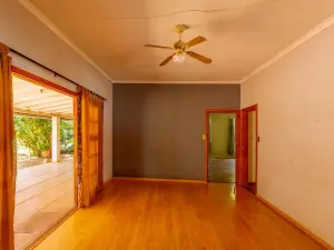 Other Commercial to Rent in Borrowdale