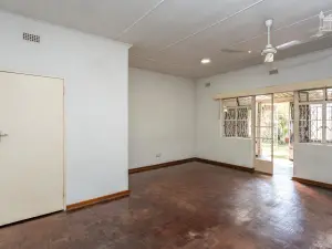 Flat/Apartment to Rent in Avondale West