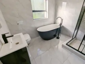 4 Bedroom House to Rent in Greendale