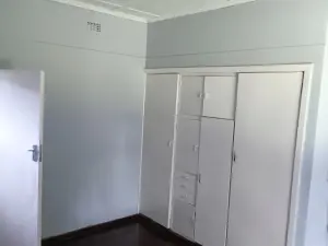 4 Bedroom House to Rent in Belgravia