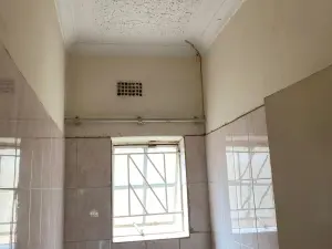 3 Bedroom House to Rent in Mainway Meadows