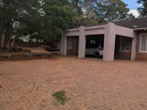 House for Sale in Greystone Park