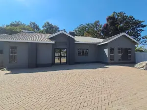 Townhouse/Cluster to Rent in Marlborough