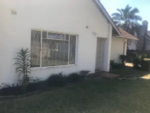 4 Bedroom House to Rent in Ashdown Park