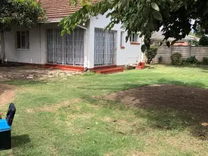4 Bedroom House to Rent in Ashdown Park