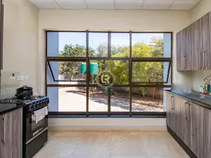 Office to Rent in Avondale