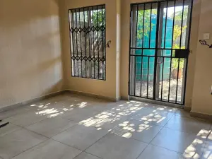 Townhouse/Cluster to Rent in Newlands