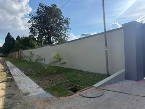 Townhouse/Cluster to Rent in Marlborough