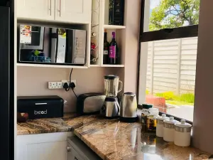 3 Bedroom Cottage/Garden Flat to Rent in Glen Lorne