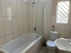 Townhouse/Cluster to Rent in Marlborough