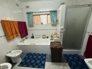 4 Bedroom House to Rent in Sentosa