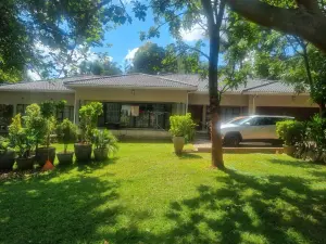 House for Sale in Glen Lorne