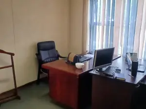 Office to Rent in Eastlea