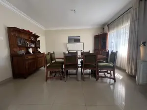 3 Bedroom House to Rent in Greendale North