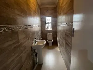 3 Bedroom House to Rent in Greendale North