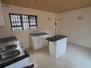 4 Bedroom House to Rent in Bluff Hill