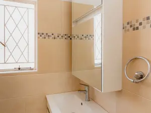 Flat/Apartment to Rent in Avondale
