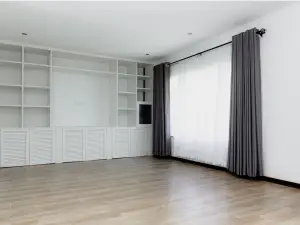 Flat/Apartment to Rent in Avondale