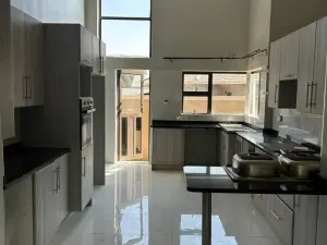 Townhouse/Cluster to Rent in Borrowdale
