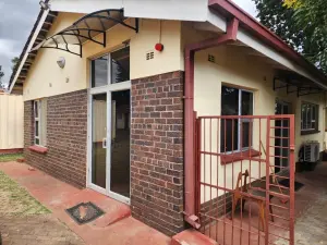 Other Commercial to Rent in Belvedere
