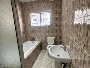 3 Bedroom House to Rent in Emerald Hill
