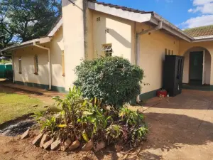4 Bedroom House to Rent in Bluff Hill
