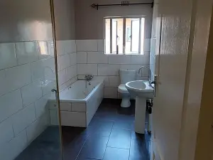Flat/Apartment to Rent in Newlands