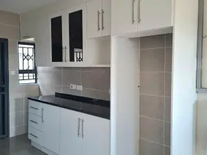 2 Bedroom Cottage/Garden Flat to Rent in Hatcliffe