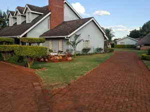 House for Sale in Helensvale