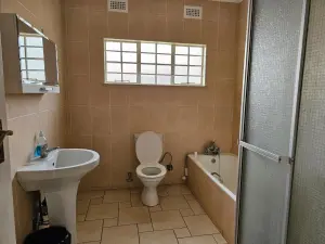 Office to Rent in Gunhill