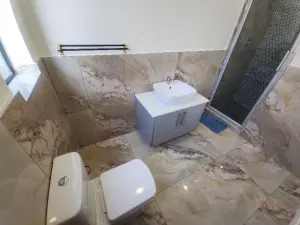 4 Bedroom House to Rent in Helensvale
