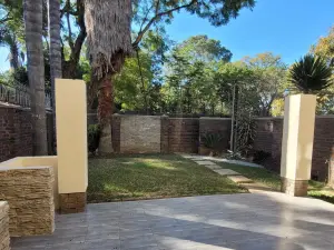 Townhouse/Cluster to Rent in Newlands